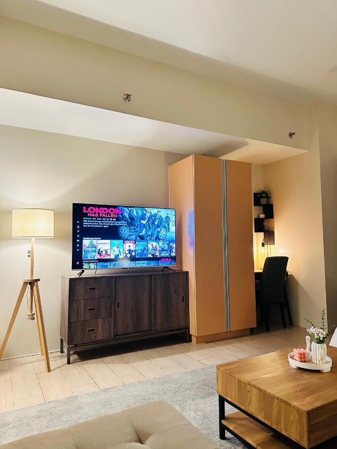 81 Newport Condominium Cluster 5 3A By Rechelle Nunag Pasay Extérieur photo
