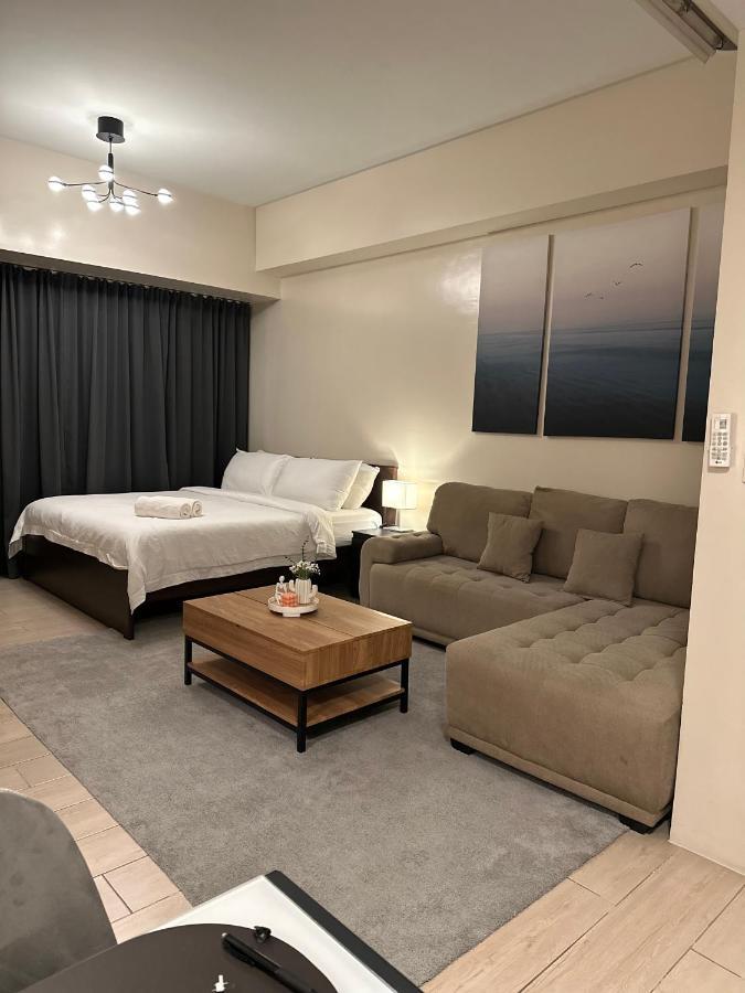 81 Newport Condominium Cluster 5 3A By Rechelle Nunag Pasay Extérieur photo